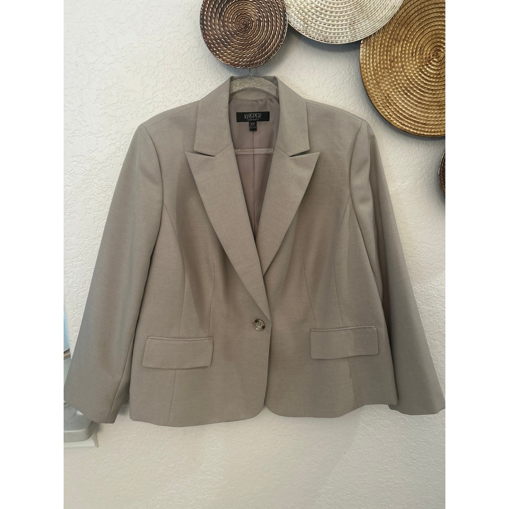 Kasper Beige blazer size 16W‎